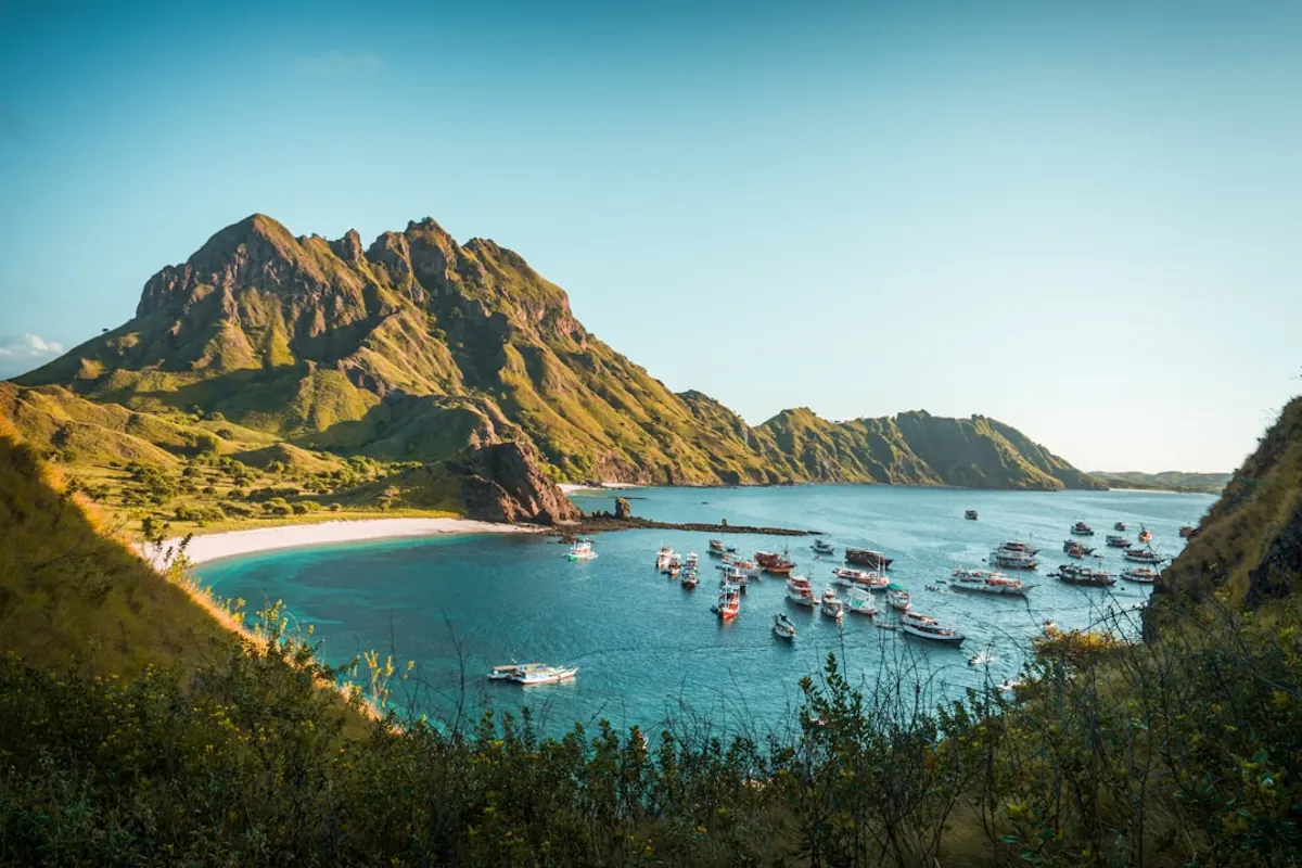 Alor diving seasons, weather and visibility